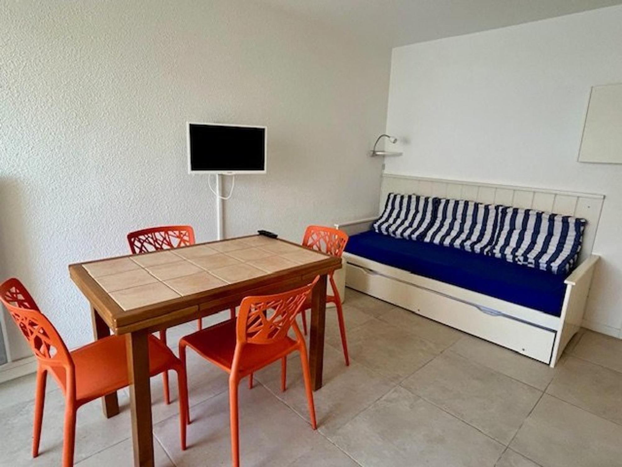 Appartement T2 A Royan, 4 Pers., Proche Plage Et Commerces, Parking, Balcon, Confortable Et Equipe - Fr-1-494-60 Экстерьер фото